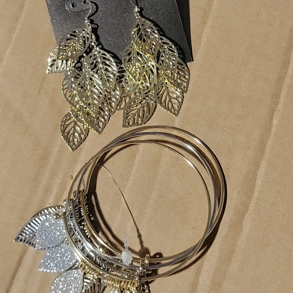 New bundle of leaf bangles and matching leaf earrings - Picture 6 of 8